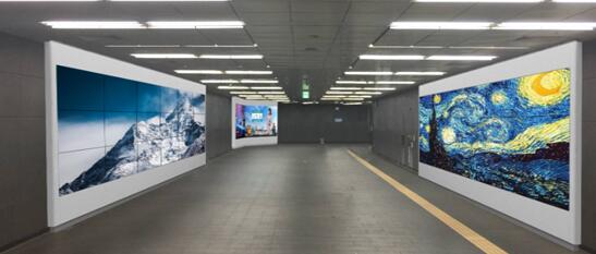 韓國機(jī)場(chǎng)地鐵站廣告